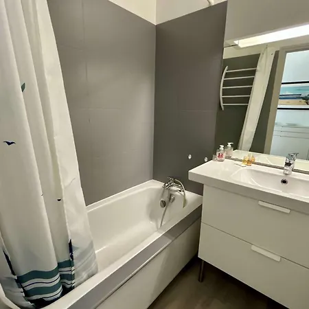 Avec Terrasse, Vue Sur L'ocean Et Parking A - Fr-1-494-33